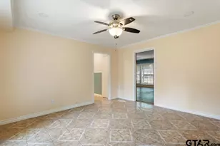 1114 W Camellia St, Tyler, TX 75701 - Photo 14