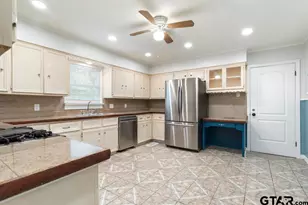 1114 W Camellia St, Tyler, TX 75701 - Photo 10