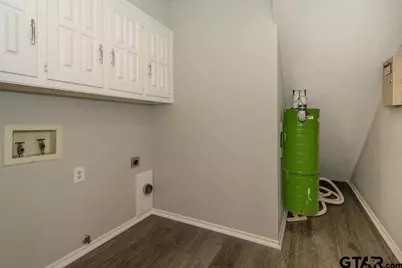 5811 Hollytree, Tyler, TX 75703 - Photo 14