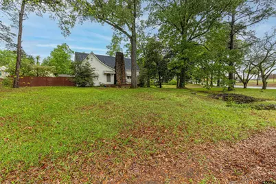 702 E North St, Kilgore, TX 75662 - Photo 24