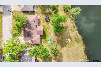 210 Pat Dr, Mineola, TX 75773 - Photo 4