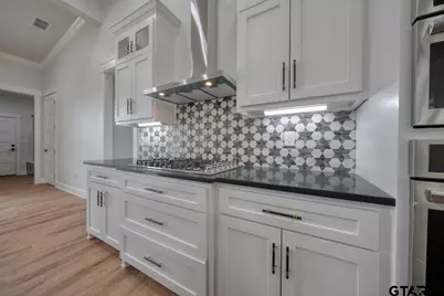 19383 Ridge Point Circle, Lindale, TX 75771 - Photo 16