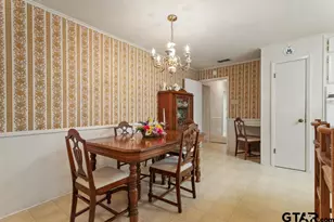 105 N Pope St, Overton, TX 75684 - Photo 6