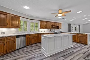 1821 Azalea St, Gilmer, TX 75644 - Photo 6