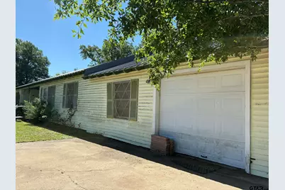 114 Ash, Pittsburg, TX 75686 - Photo 2