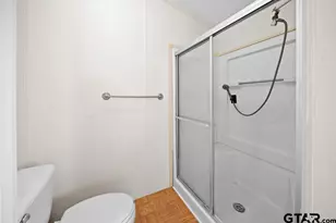 21133 Joe Paul, Chandler, TX 75758 - Photo 16