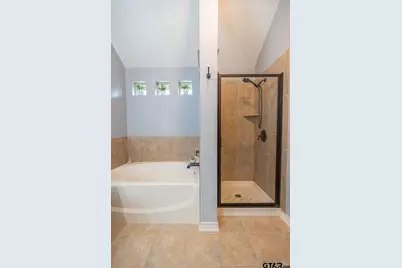 9246 Stonebank Xing, Tyler, TX 75703 - Photo 32