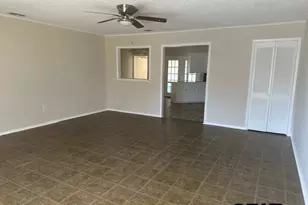 3105 Faith Ln, Tyler, TX 75701 - Photo 2