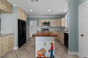 326 E Main St, Henderson, TX 75652 - Photo 12