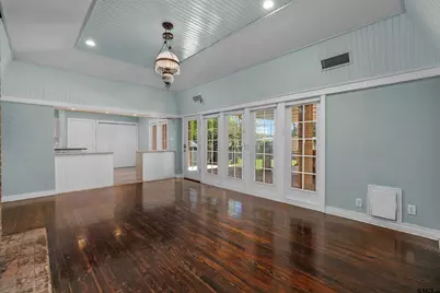 326 E. Main St, Henderson, TX 75652 - Photo 16