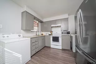 603 Waggoner St, Longview, TX 75604 - Photo 12