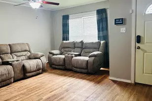 706 Layton St, Kilgore, TX 75662 - Photo 2