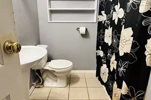 706 Layton St, Kilgore, TX 75662 - Photo 10