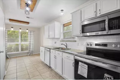 15421 Brittain Ct, Lindale, TX 75771 - Photo 10