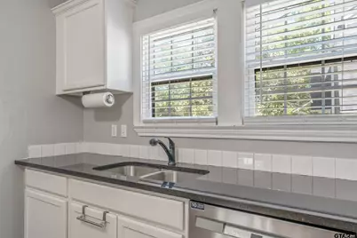 434 S Vine Ave., Tyler, TX 75702 - Photo 10