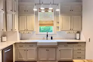 408 S Sycamore St, Palestine, TX 75801 - Photo 10