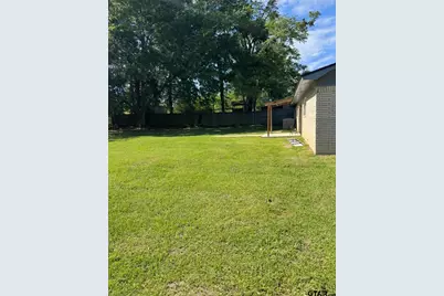 1527 S Main St, Lindale, TX 75771 - Photo 4