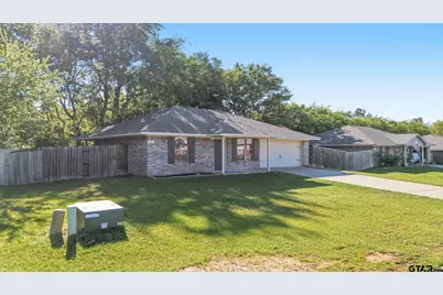 208 Shelley, Lindale, TX 75771 - Photo 2