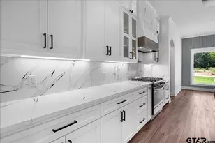 142 CR-4119, Jacksonville, TX 75766 - Photo 8