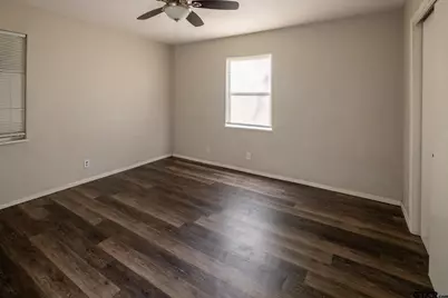 202 Hollywood St, Arp, TX 75750 - Photo 12