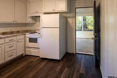 202 Hollywood St, Arp, TX 75750 - Photo 18