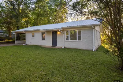 202 Hollywood St, Arp, TX 75750 - Photo 1