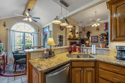 126 E Post Oak, Frankston, TX 75763 - Photo 6