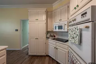 3602 Rock Creek Dr, Tyler, TX 75707 - Photo 4