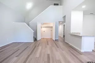 233 S Harrison St, Longview, TX 75601 - Photo 24