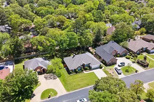 3407 Storey Lake Dr, Tyler, TX 75707 - Photo 2