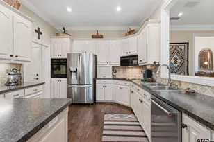 3407 Storey Lake Dr, Tyler, TX 75707 - Photo 8