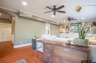 401 E 3rd St, Tyler, TX 75701 - Photo 14