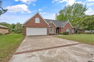 233 Lakeside Pl, Mineola, TX 75773 - Photo 2