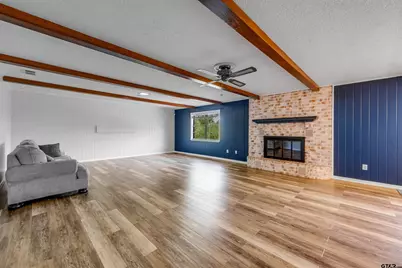 2015 Court Dr, Palestine, TX 75803 - Photo 6