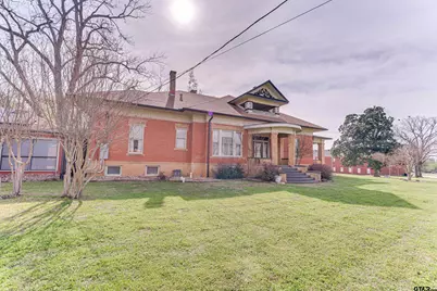 210 W Elm St, Winnsboro, TX 75494 - Photo 4
