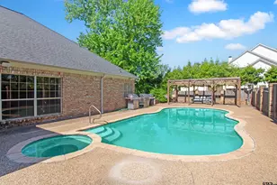 6609 Hollytree Cir, Tyler, TX 75703 - Photo 36