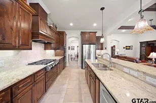 7311 Cross Rd, Tyler, TX 75703 - Photo 10