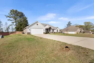 18341 Timber Oaks Dr, Lindale, TX 75771 - Photo 4