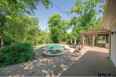 5703 Spring Creek, Tyler, TX 75703 - Photo 40