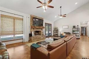 570 Co Rd 4120, Jacksonville, TX 75766 - Photo 6