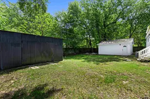 1021 N Montgomery St, Gilmer, TX 75644 - Photo 32