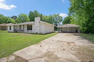 907 Henerson St, Jacksonville, TX 75766 - Photo 2