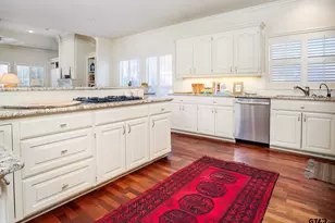 1418 Hollytree Pl, Tyler, TX 75703 - Photo 18