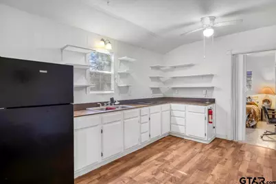 23207 Holly Road, Mineola, TX 75773 - Photo 2