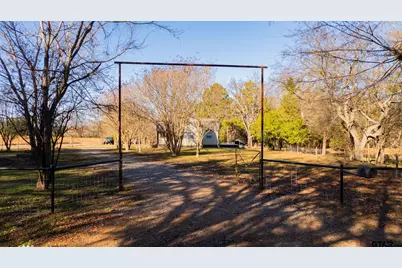 822 NE Cr 2170, Mt Vernon, TX 75457 - Photo 2