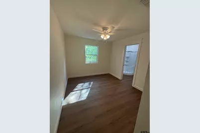 21070 C R 4147, Lindale, TX 75771 - Photo 16