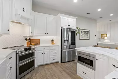 1000 Stone Bridge Street, Mt Pleasant, TX 75455 - Photo 12