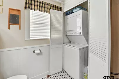 911 E McDonald, Mineola, TX 75773 - Photo 12