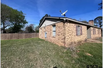 407 Baker, Lindale, TX 75771 - Photo 14