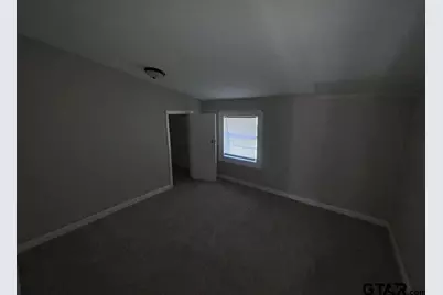 407 Baker, Lindale, TX 75771 - Photo 8